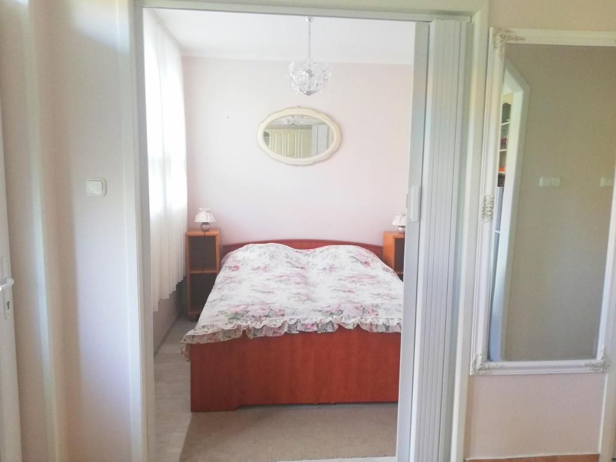 Strandfuerdo Apartman Егер Екстериор снимка