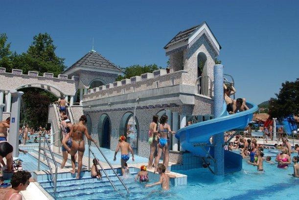 Strandfuerdo Apartman Егер Стая снимка