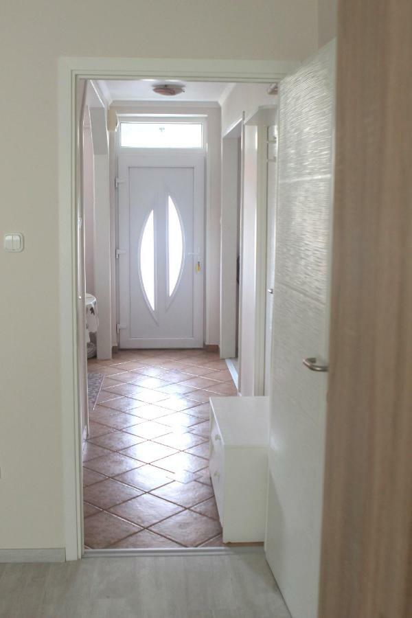 Strandfuerdo Apartman Егер Екстериор снимка